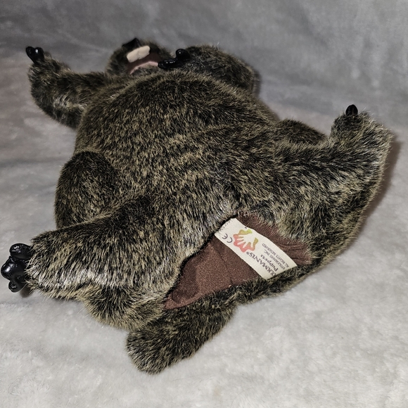 Folkmanis Groundhog 12" Puppet - Picture 2 of 2